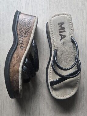 Vintagr MIA Black Leather Strappy Playfoem Sandals